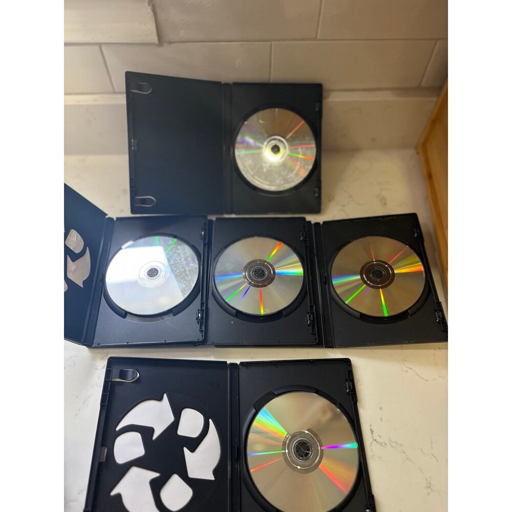 Dora DVD bundle - Picture 7 of 9